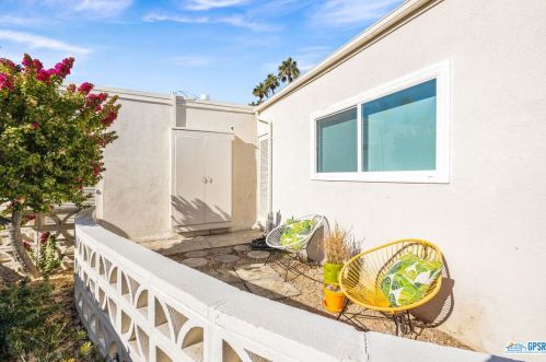 1840 Sandcliff Rd, Palm Springs CA  92264-4844 exterior