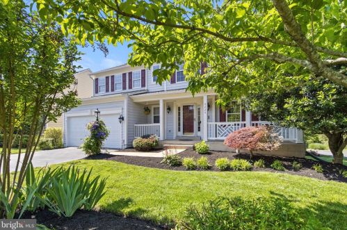 9220 Weathersfield Dr, Bristow, VA 20136-1712