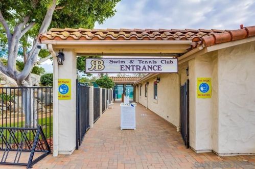 11942 Rancho Bernardo Rd, San Diego, CA 92128-2076