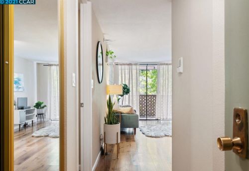 6332 Shelter Creek Ln, San Bruno, CA 94066-6048