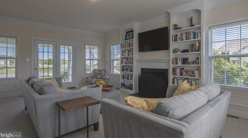 1 Cobalt Ct, Swedesboro NJ  08085-3644 exterior