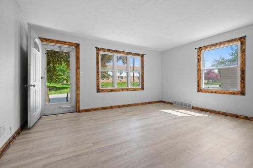 102 Platten St, Green Bay, WI 54303-1935