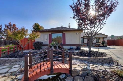 804 Kempton Ct, Wheatland, CA 95692-9265