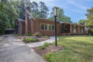 204 Erskine Dr, Greensboro, NC 27410-5508