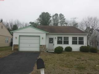 7 New Castle Dr, Southampton, NJ 08088-1236