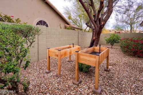 4551 Palo Brea Ln, Cave Creek AZ 85331-2431 exterior