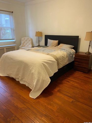 48-38 39th St, Long Island City, NY 11104-0042