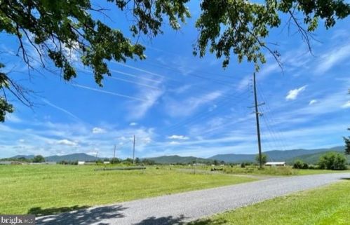 288 Ellis Dr, Richmond National Battlefiel VA  22835-5622 exterior