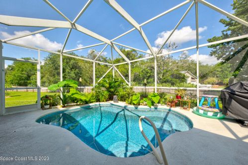 3910 Wateroak Way, Titusville FL  32796-1475 exterior