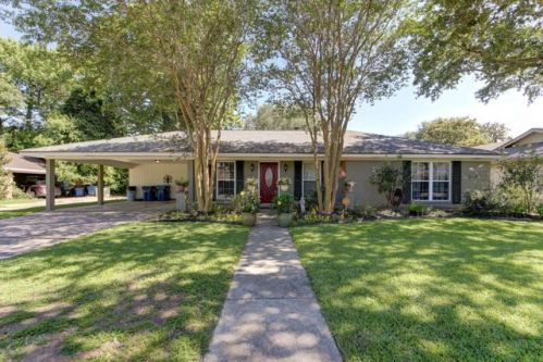 106 Wayside Dr, Lafayette, LA 70506-6854