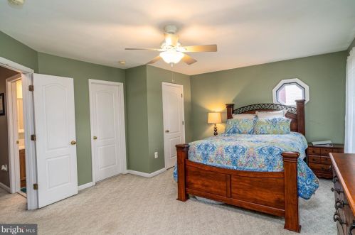 211 Shaw Ct, Fredericksburg VA  22405-2688 exterior