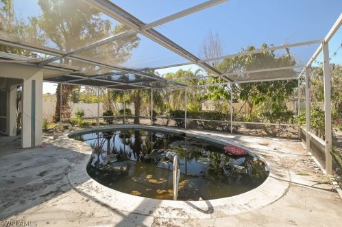 8100 Lagoon Rd, Fort Myers Beach FL  33931-5007 exterior