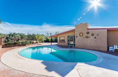 140 Montecello Ct, Tucson AZ exterior