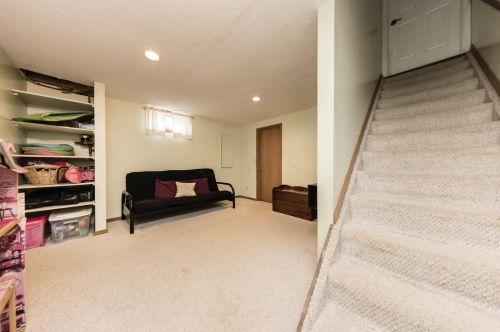 5336 Merrybell Ln, Darbydale OH  43123-9019 exterior