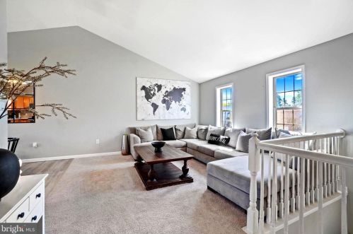 340 Wimbleton Way, Red Lion PA  17356-8292 exterior