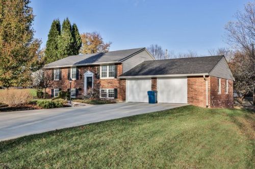 31 Sequoyah Dr, Shelbyville, KY 40065-1949