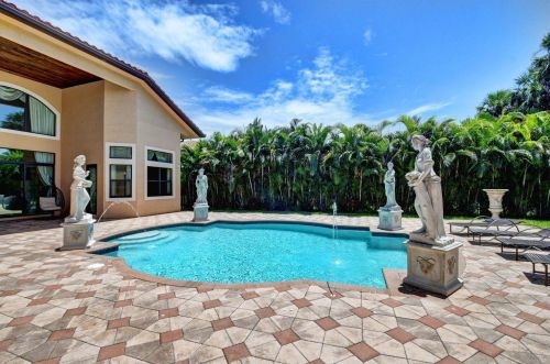 8285 Hawks Gully Ave, Delray Beach FL  33446-9674 exterior