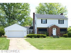 2951 Belmar Dr, Youngstown, OH 44505-2107