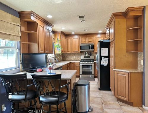 16205 Tawney Ridge Ln, Victorville, CA 92394-1457