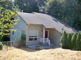 357 Spencer Creek Rd, Kalama, WA 98625-9663