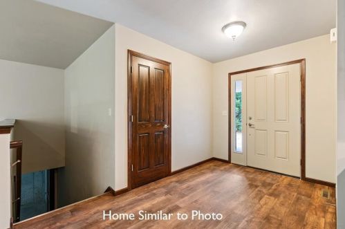 1217 Velsen Rd, Green Bay, WI 54313