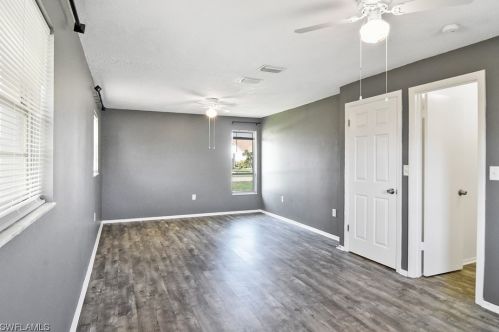 1026 36th Ter, Cape Coral FL  33914-5265 exterior