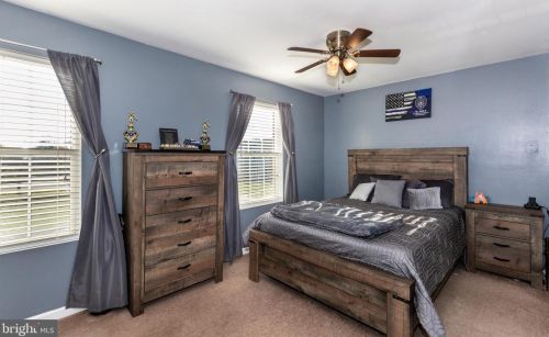 137 Apple Grove Ln, Littlestown PA  17340-1159 exterior