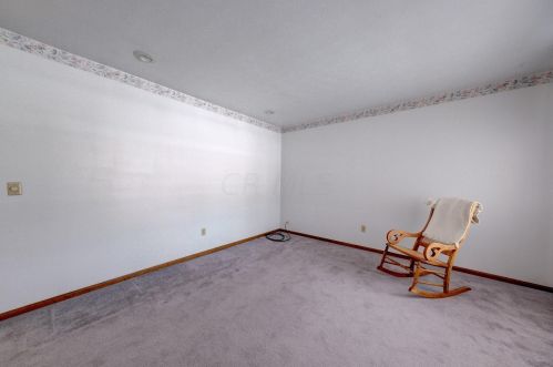 1035 Amboise Dr, Marion OH 43302-6614 exterior