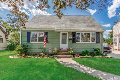 2500 Bellmore Ave, North Bellmore, NY 11710-4304