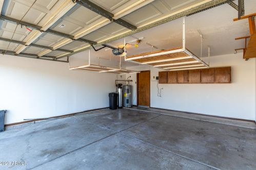 3917 Misty Willow Ln, Glendale AZ  85310-4031 exterior