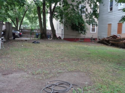 668 Chalkstone Ave, Providence, RI 02908-4345