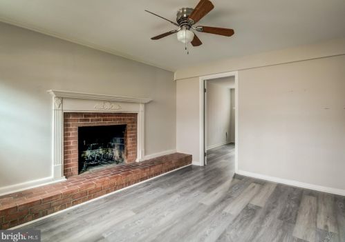 2263 Spinnaker Ct, Woodbridge VA  22192-2129 exterior