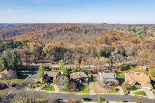 603 Tivoli Dr, Gibsonia, PA 15044-7435