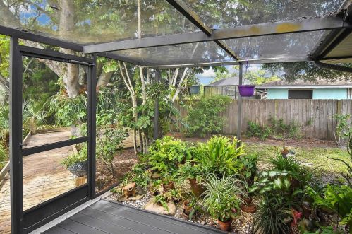 308 South Dr, Nokomis FL  34275-1343 exterior