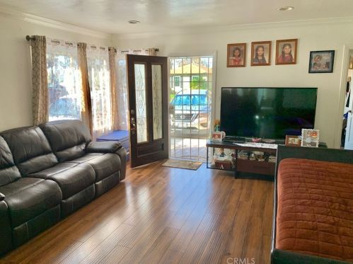 2712 146th St, Gardena, CA 90249-3122