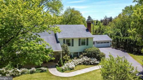 1462 Manor Ln, Blue Bell, PA 19422-2022