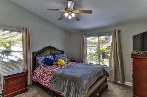 8489 Mcgray Way, Elk Grove CA  95624-4121 exterior