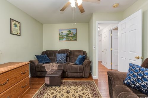 3 Short Ln, North Bellmore NY  11710-4523 exterior