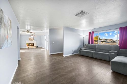 1025 Upjohn Ave, Ridgecrest, CA 93555-4754