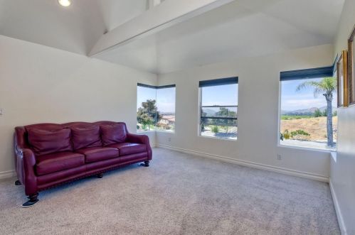 37550 Avenida Bravura, Temecula CA  92592-9054 exterior