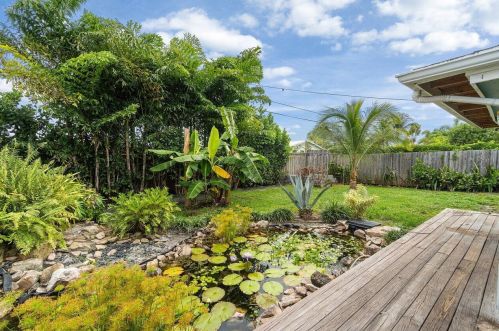 3160 Capri Rd, West Palm Beach, FL 33410-2427