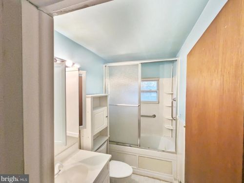 310 Carolina Trl, Browns Mills NJ  08015-5306 exterior