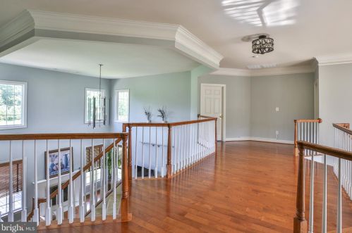 17674 Tobermory Pl, Leesburg VA  20175-7052 exterior