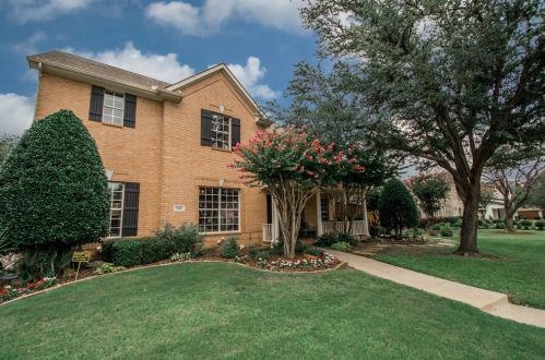 1313 Cayenne Dr, Lewisville TX  75028-3491 exterior