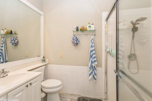 4288 Montalvo Ct, Naples FL  34109-3335 exterior