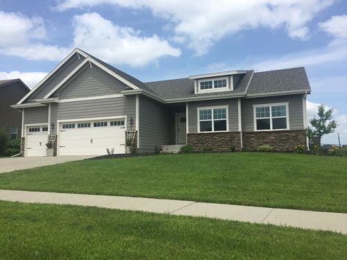 1103 Cold Harbor Dr, Ankeny, IA 50021-4010
