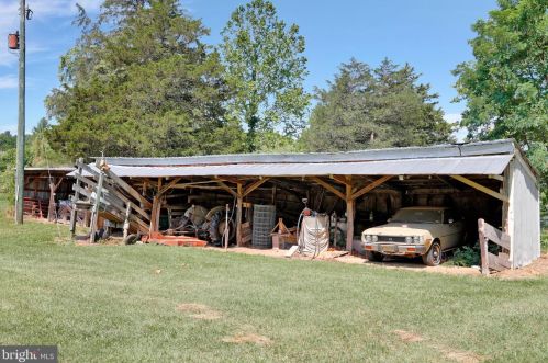 2204 Brook Creek Rd, Toms Brook VA  22660-2544 exterior