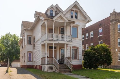 34 Lincoln St, New Britain CT 06052-1638 exterior