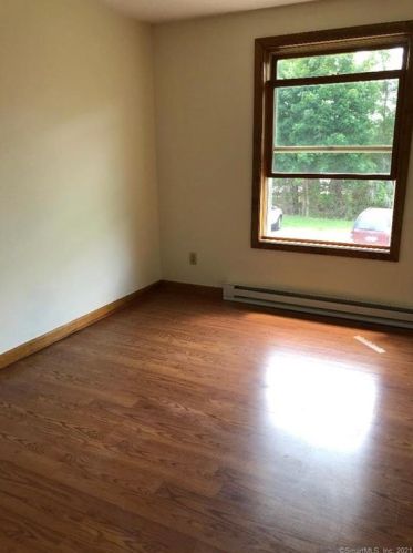 152 Linwood Ave, Colchester CT  06415-1157 exterior