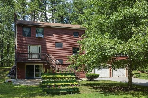 31 Groton Rd, Shirley, MA 01464-2307